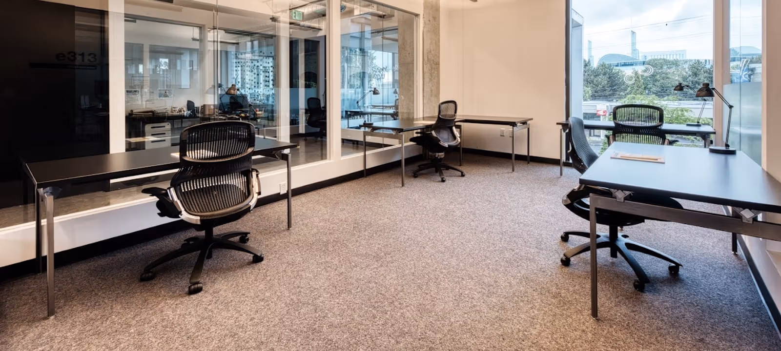 https://officehub.s3.amazonaws.com/Assets/images/11487/Serviced-Office-%28Classic%29-OR-Portland-329-Ne-Couch-St-20-0612CENTRL-169AuroraHDR2019-edit-Edit.jpg