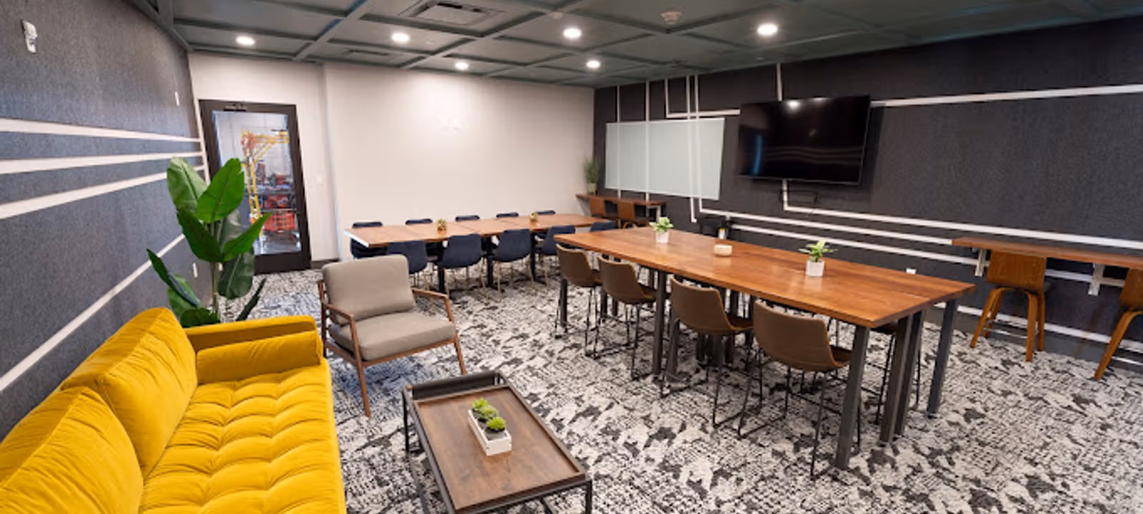 7875 Montgomery Rd, Cincinnati - Image 1