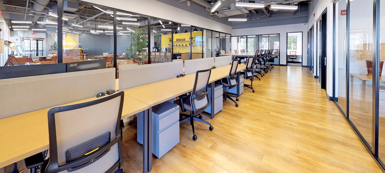 2000 Pga Boulevard, Palm Beach Gardens - Image 1