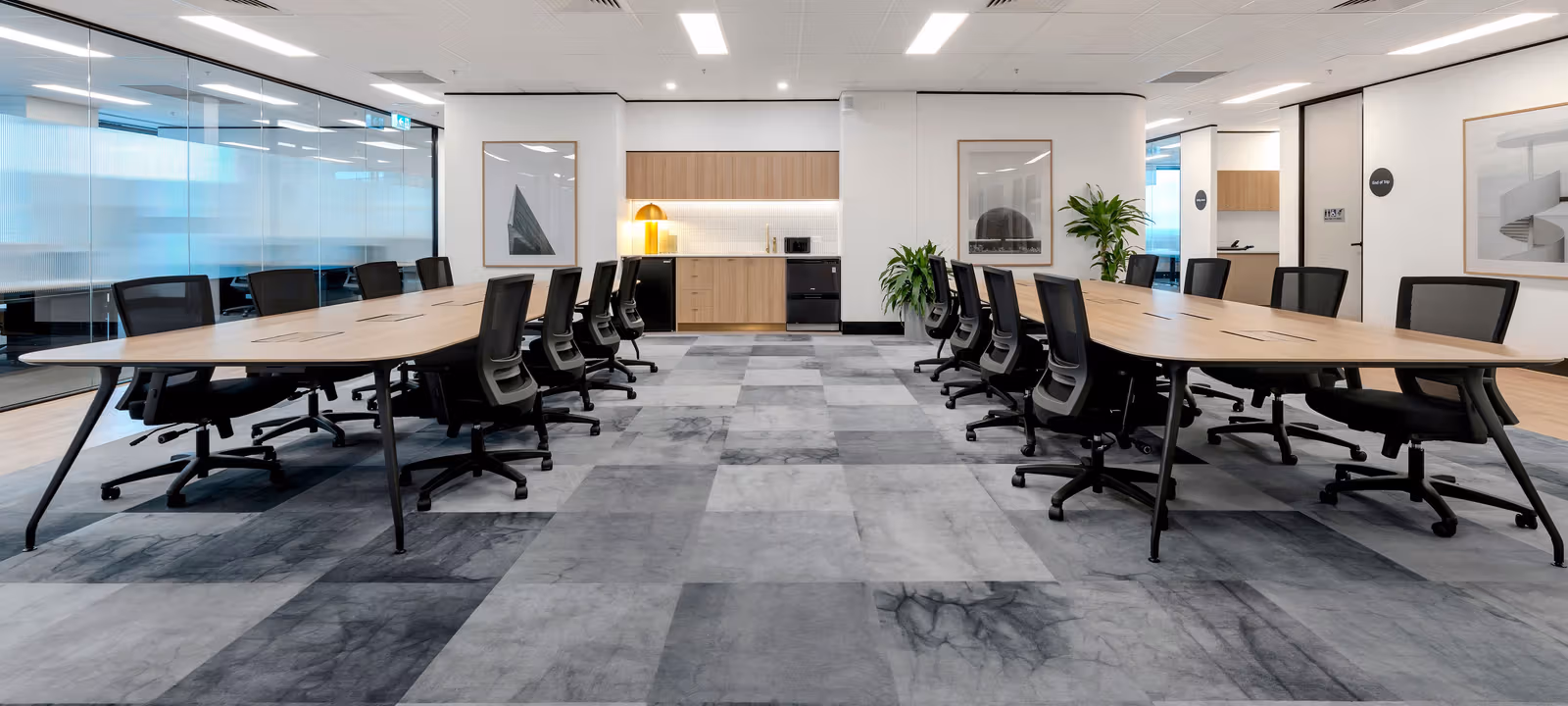 https://officehub.s3.amazonaws.com/Assets/images/13182/Serviced-Office-%28Classic%29-VIC-Melbourne-570-St-Kilda-RoadDSC02777_1.jpg