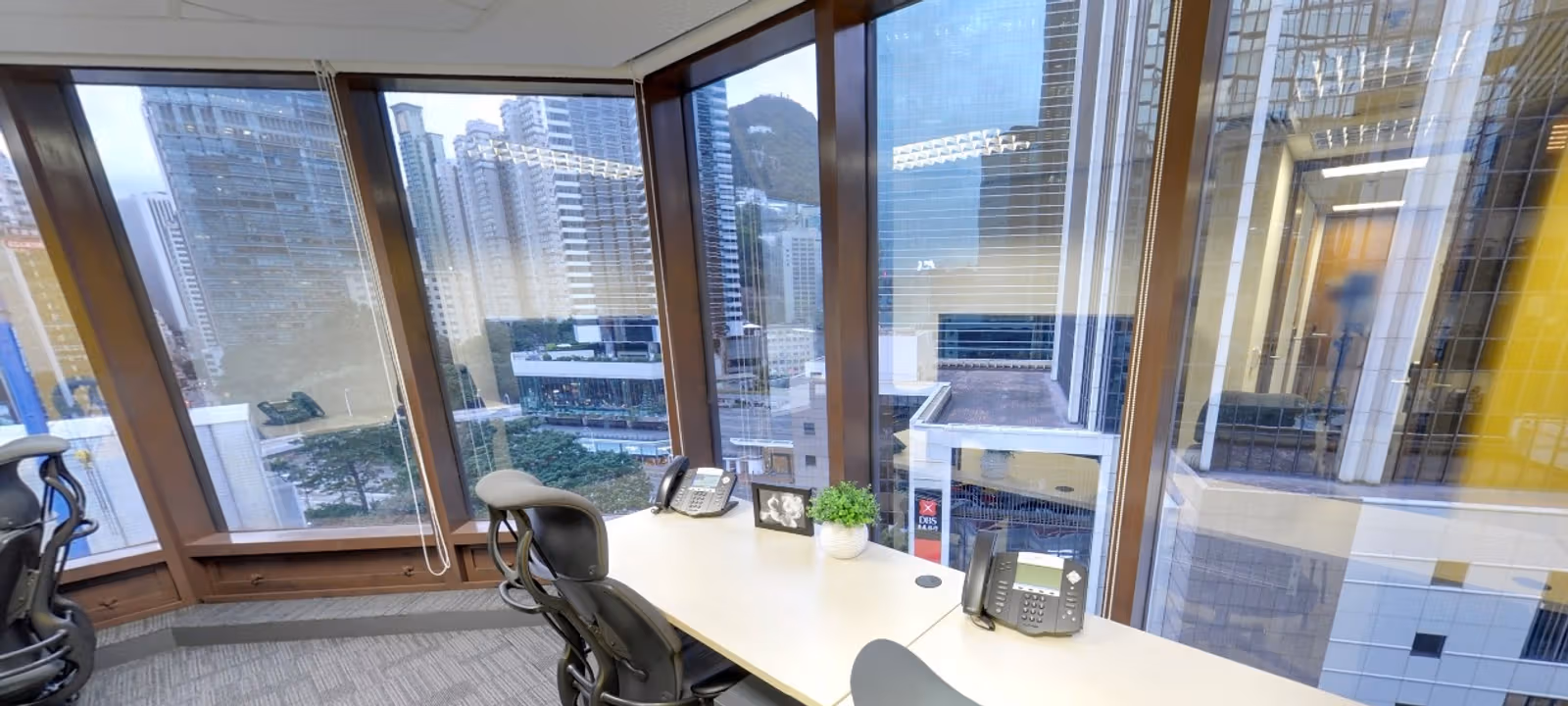 https://officehub.s3.amazonaws.com/Assets/images/1321/Serviced-Office-%28Classic%29-Hong-Kong-Island-Hong-Kong-Island-18-Harcourt-Road-Admiralty-Annotation-2024-10-01-140311.jpg