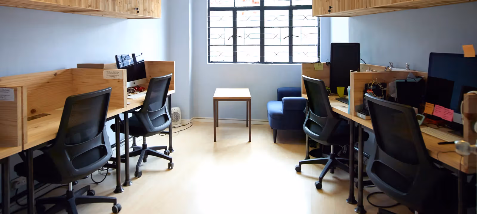 https://officehub.s3.amazonaws.com/Assets/images/1367/Serviced-Office-%28Creative%29-Hong-Kong-Sai-Kung-5-Tai-Mong-Tsai-Road-8fdb2abc-d49c-477d-950a-c34005fb5f46.webp