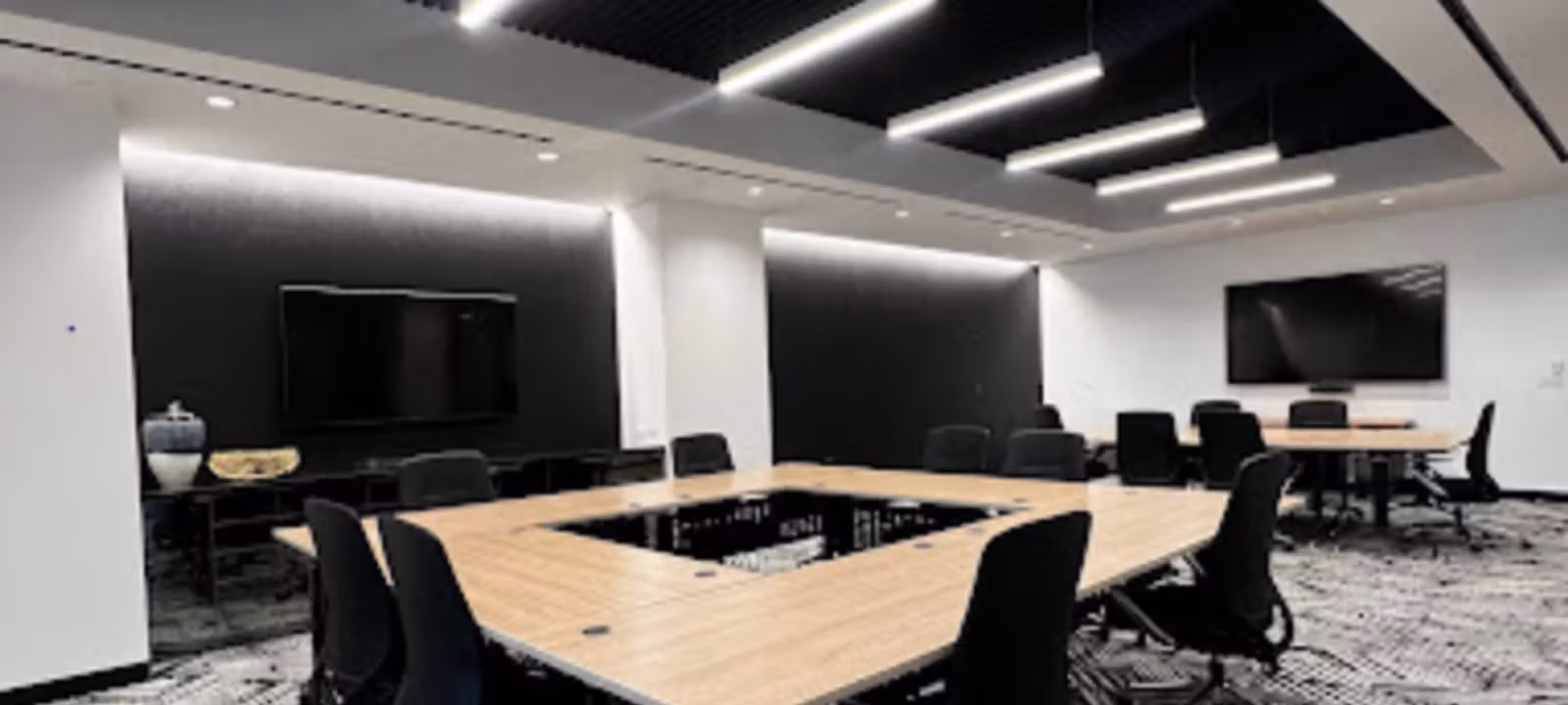 3060 Williams Drive, Fairfax - Image 1