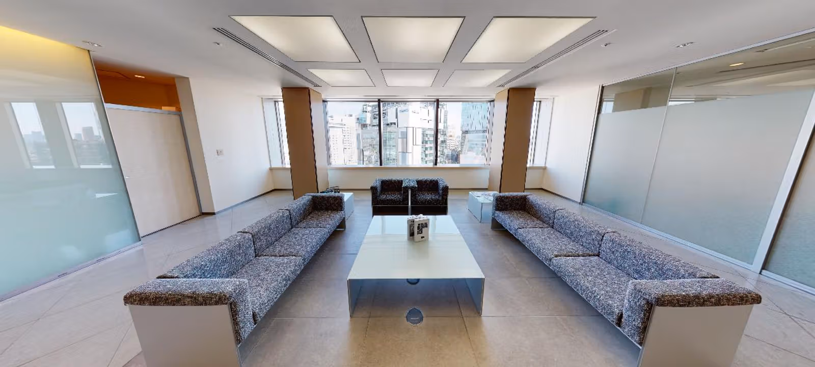https://officehub.s3.amazonaws.com/Assets/images/14232/Serviced-Office-%28Classic%29-Tokyo-Shibuya-ku-26-1-Sakuragaokacho-the-executive-centre-04102022165919.jpg