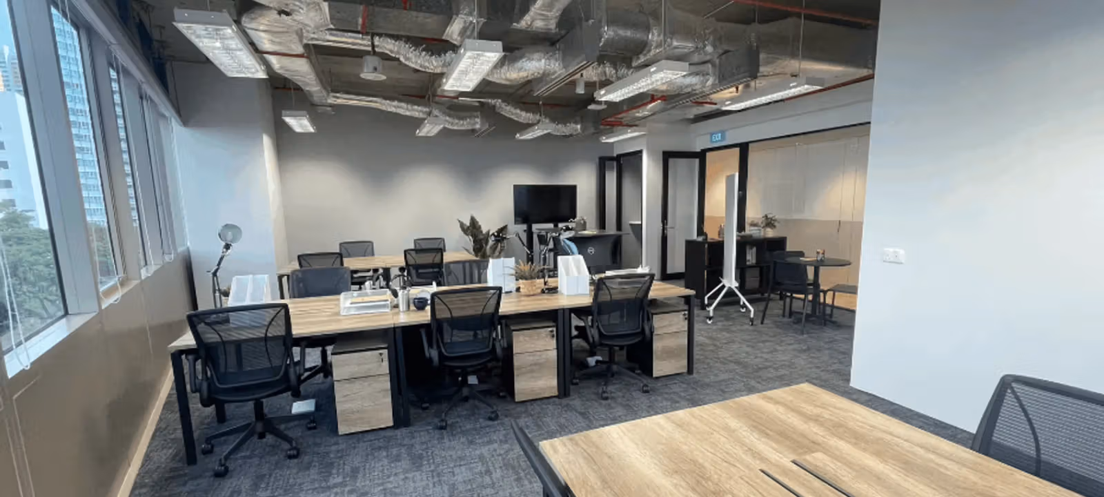 https://officehub.s3.amazonaws.com/Assets/images/14508/Coworking-Space-Singapore-Singapore-298-Tiong-Bahru-Road-3495fe05-7b0e-4e78-b1e6-bfd16b84f014.webp