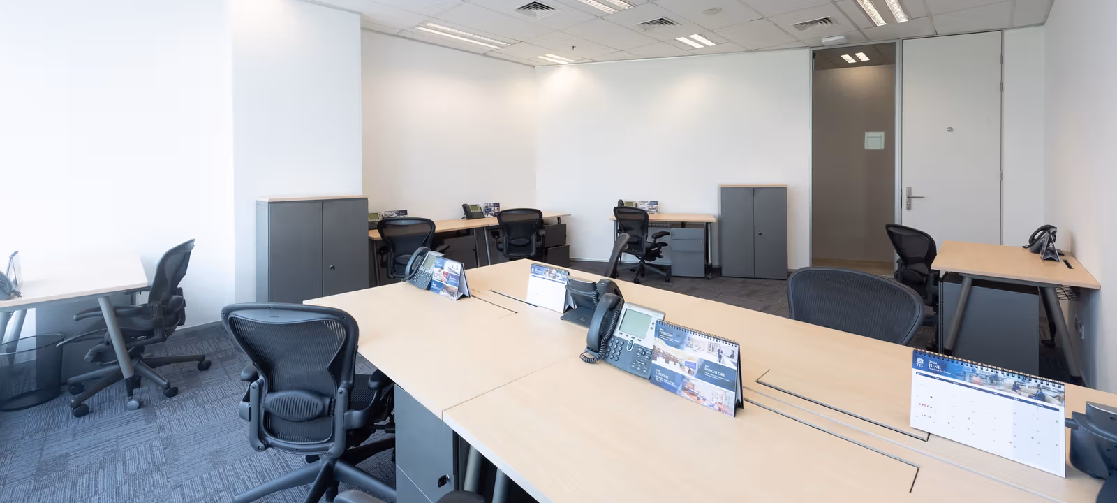 https://officehub.s3.amazonaws.com/Assets/images/1820/Serviced-Office-%28Classic%29-Jakarta-Central-Jakarta-52-53-Jl-Jend-Sudirman-10-Pax-Office.jpg