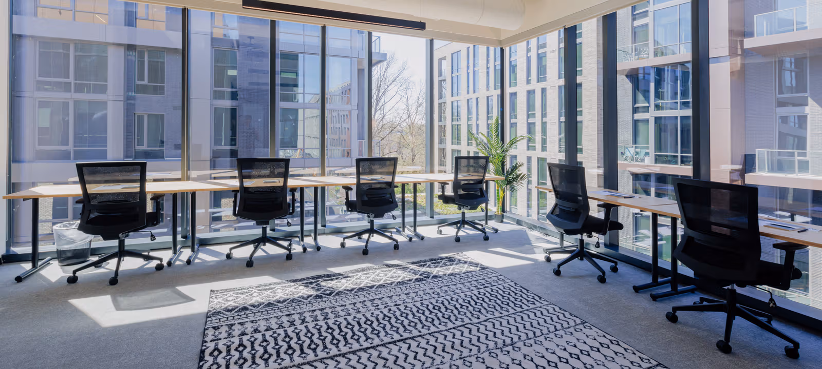 14 Ridge Square Nw, Washington - Image 1