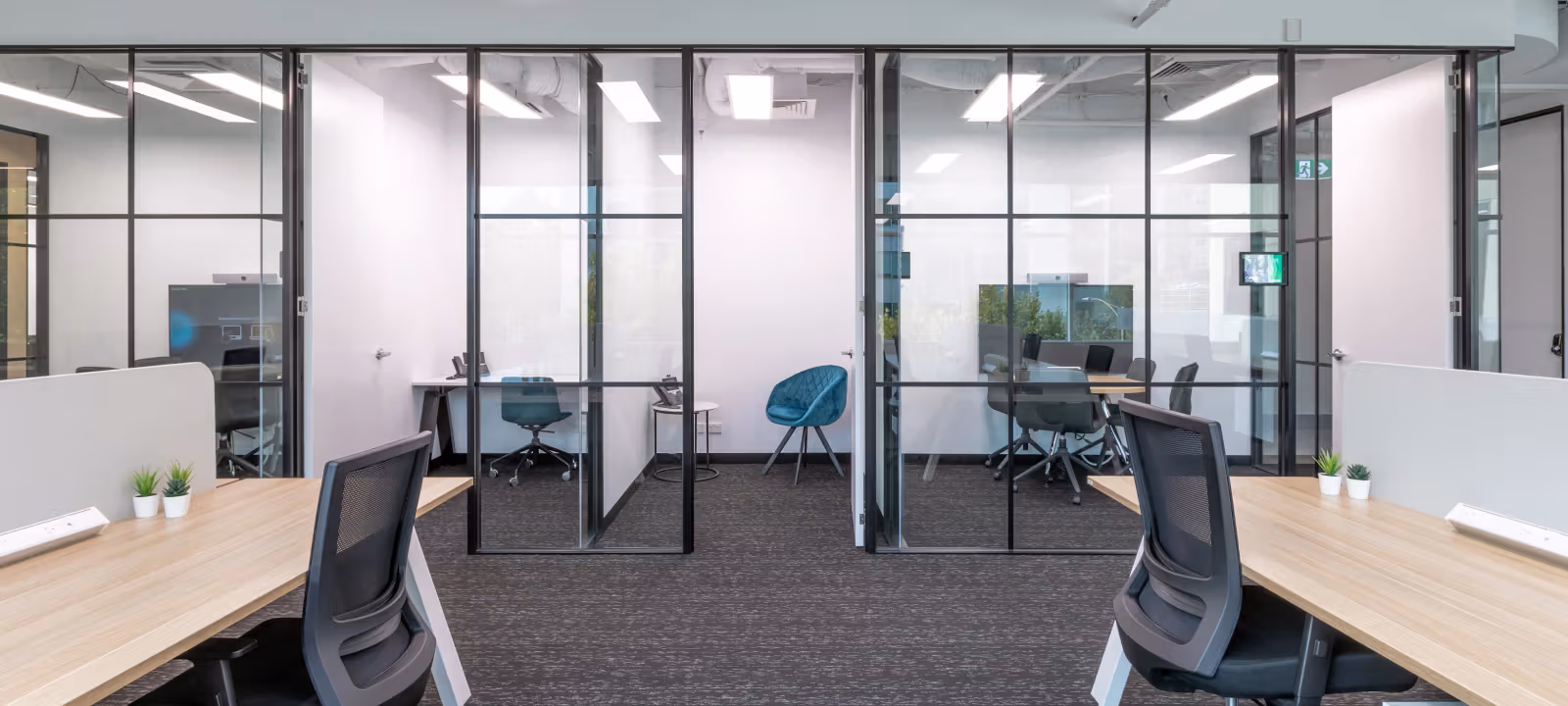 https://officehub.s3.amazonaws.com/Assets/images/1876/Shared-Workspace-VIC-Melbourne-501-La-Trobe-Street-0Q4A0296-HDR.webp