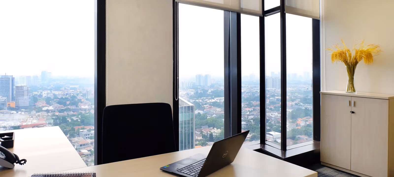 https://officehub.s3.amazonaws.com/Assets/images/1900/Serviced-Office-%28Classic%29-Jakarta-Selatan-South-Jakarta-23-24-Jl-Tb-Simatupang-Alamanda---Suite-Office2.jfif