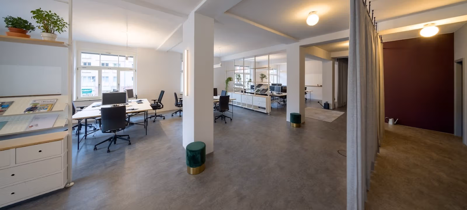 https://officehub.s3.amazonaws.com/Assets/images/19616/Serviced-Office-%28Classic%29--Stuttgart-Marienplatz-1220190112_kaiserbau_07.jpg