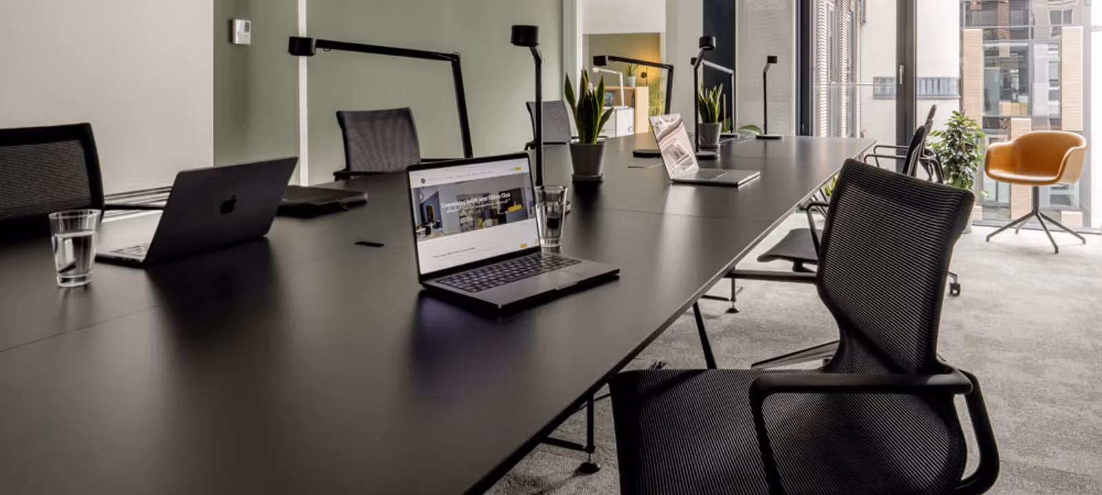 https://officehub.s3.amazonaws.com/Assets/images/19840/Serviced-Office-%28Creative%29--Munich-Karlsplatz-3coworking-space-muenchen.jpg