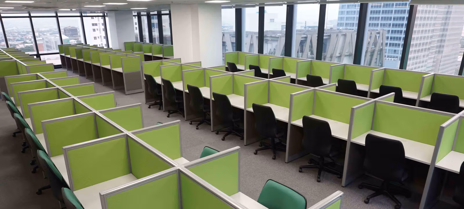 https://officehub.s3.amazonaws.com/Assets/images/20040/Serviced-Office-%28Creative%29-Metro-Manila-Taguig-City-40th-Street--BGCBGCT1S_1.jpg
