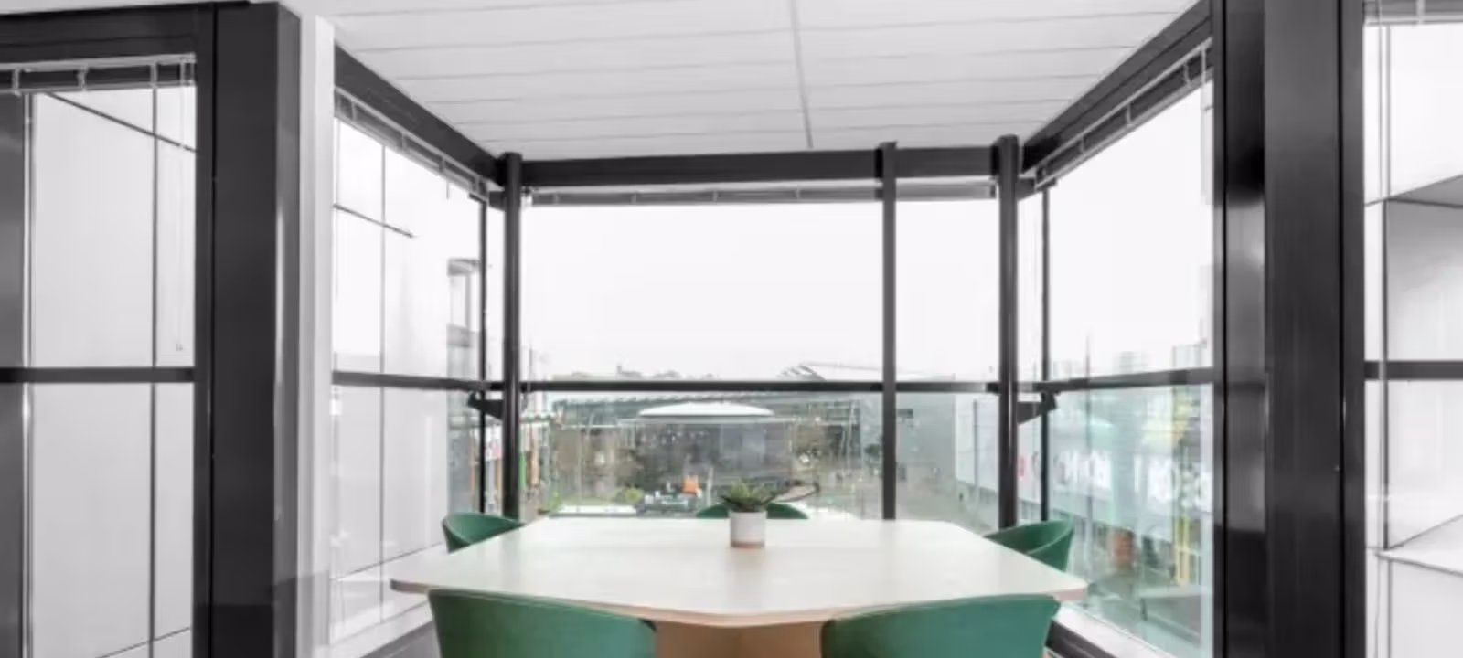 728 King's Rd Tsat Tsz Mui, Hong Kong - Image 1