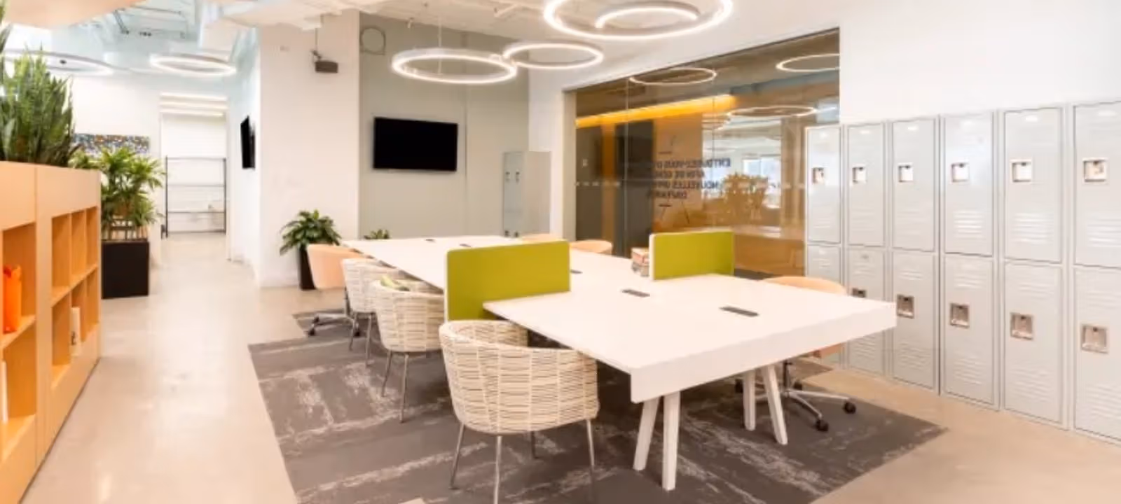 M Cluster Jumeirah Lake Towers, Dubai - Image 1