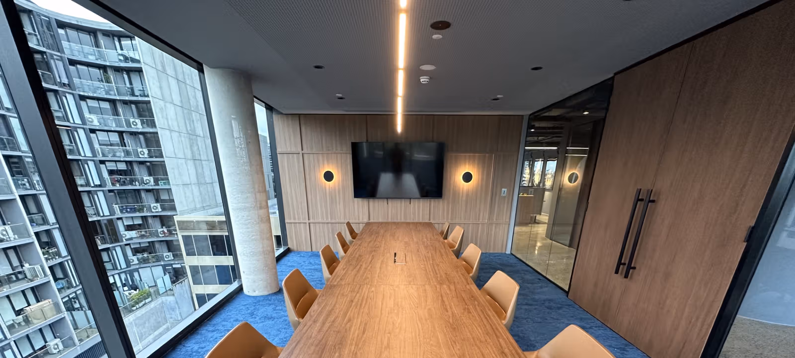 https://officehub.s3.amazonaws.com/Assets/images/23993/Coworking-Space-VIC-South-Melbourne-67-Palmerston-CrescentBoardroom.jpg