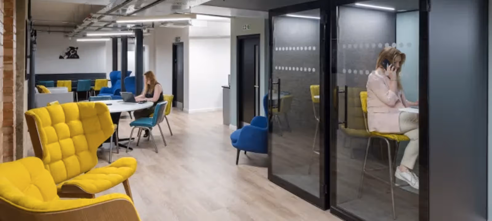 https://officehub.s3.amazonaws.com/Assets/images/24542/Managed-Office-Space-London-London-41-43-Chalton-Street-Screen-Shot-2024-07-23-at-11-54-32-AM-1721706955.webp