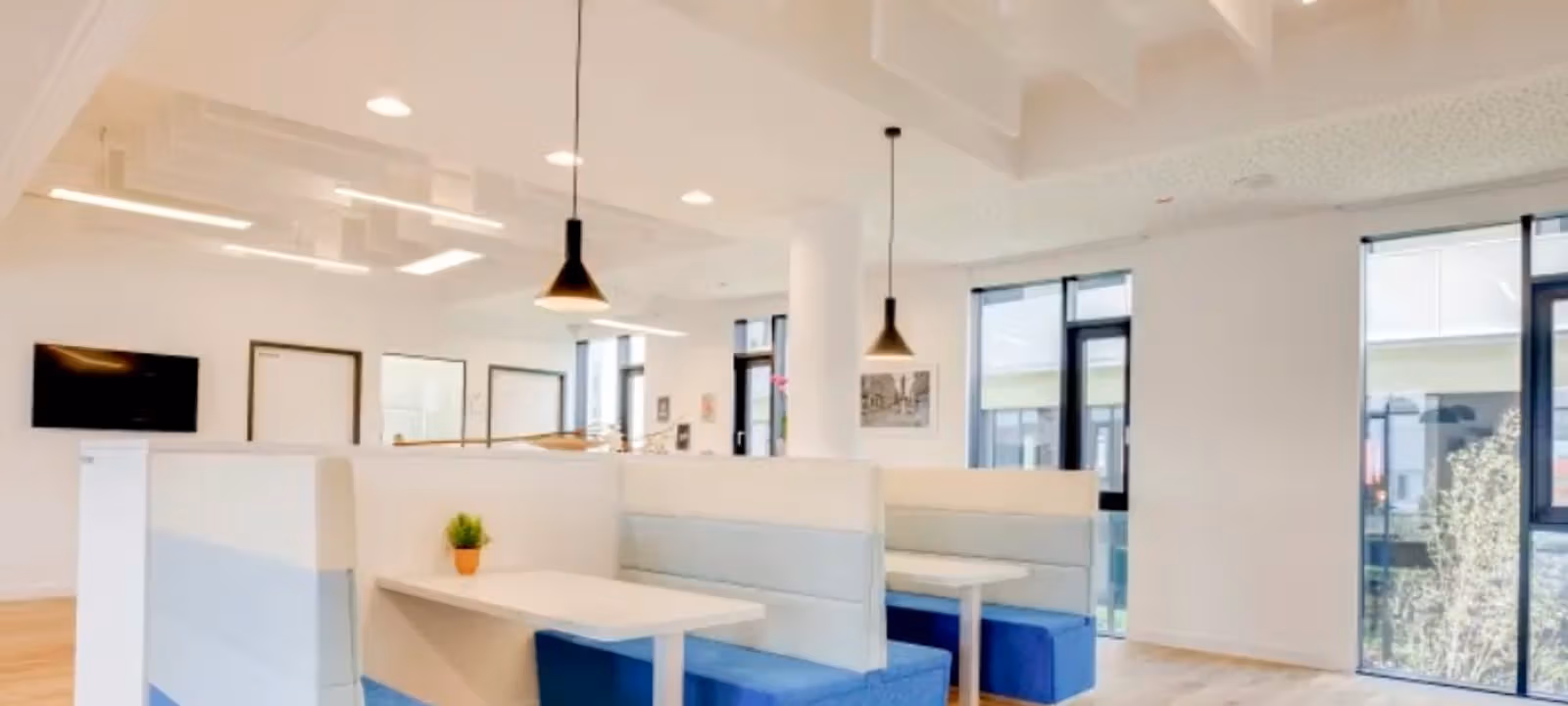 26-21 Carrera 10, Bogota - Image 1