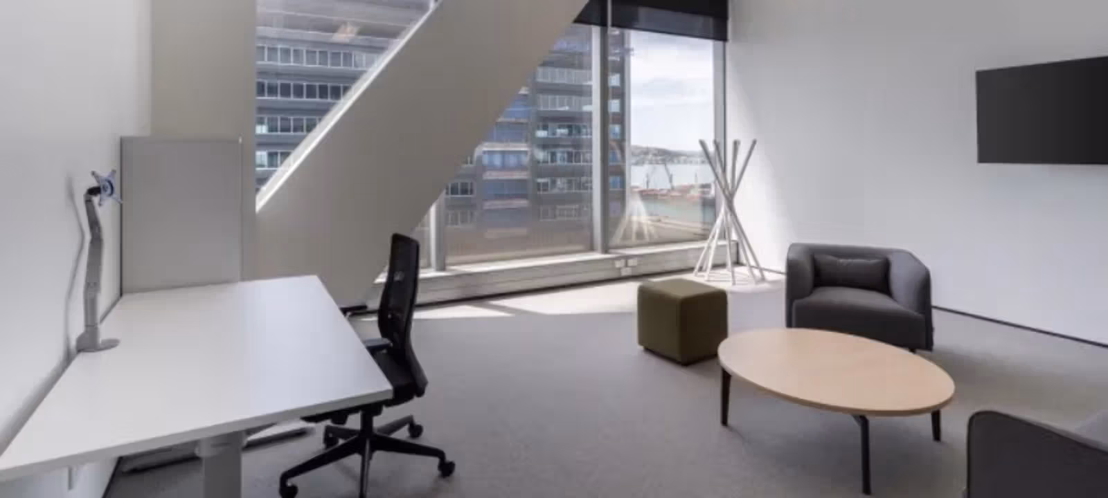 718 S Hill St, Los Angeles - Image 1