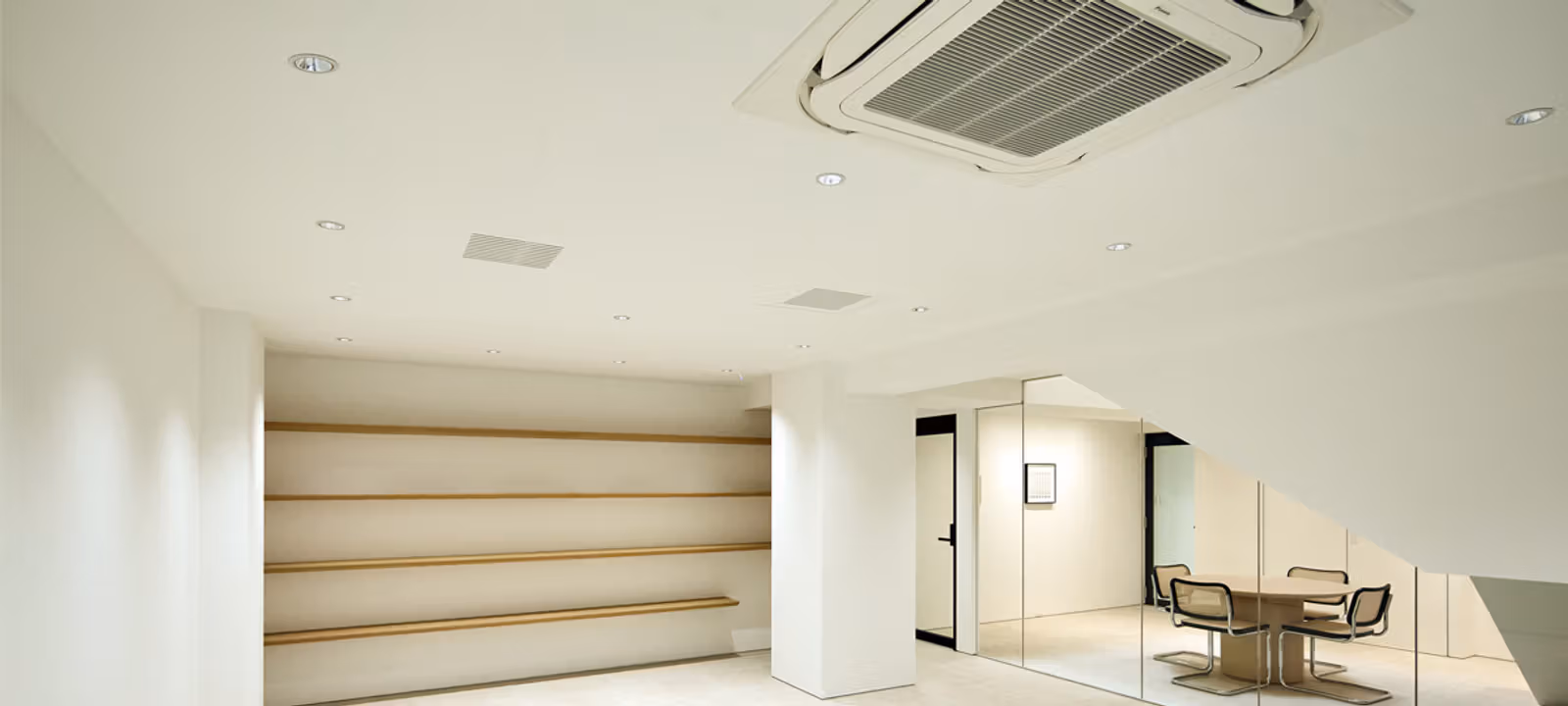 https://officehub.s3.amazonaws.com/Assets/images/25419/Serviced-Office-%28Classic%29-Tokyo-Meguro-ku-3-15-17-Aobadaid3c9c8e85de5b02f85ff248b3afaae6c.jpg