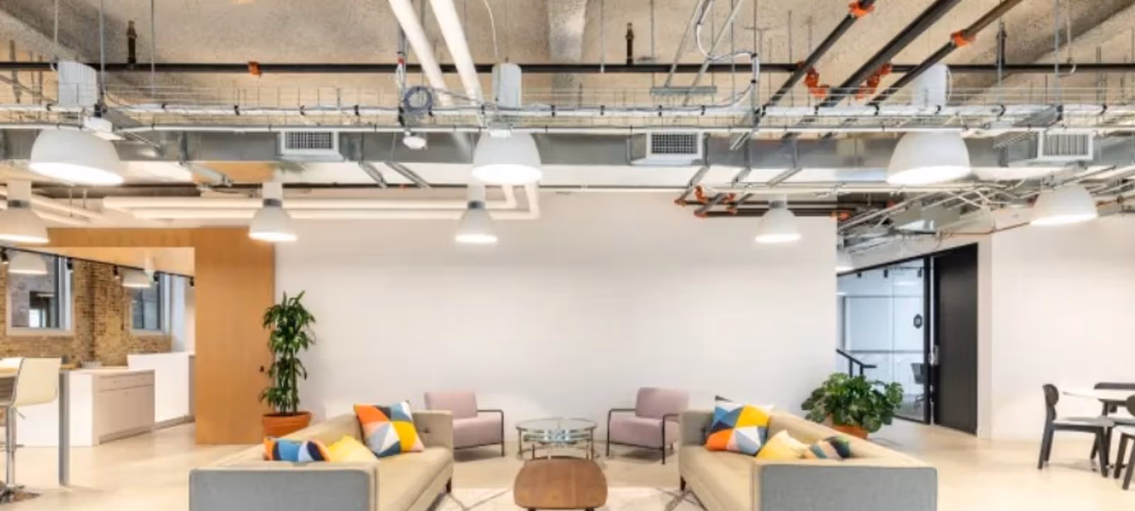 6710 N Scottsdale Rd, Scottsdale - Image 1