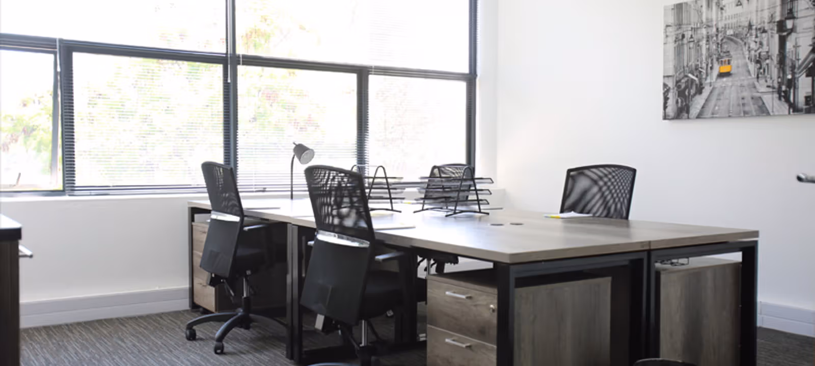 https://officehub.s3.amazonaws.com/Assets/images/2970/Serviced-Office-%28Creative%29-Johannesburg-Bryanston-1-Wedgewood-Link-RoadBryanston-Office-Gallery6.jpg