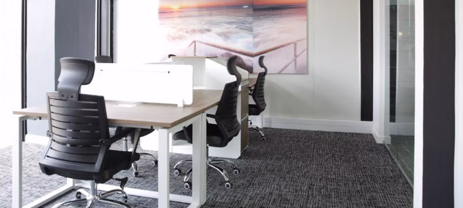 9 The Straight Avenue, Pine Slopes - Image 1