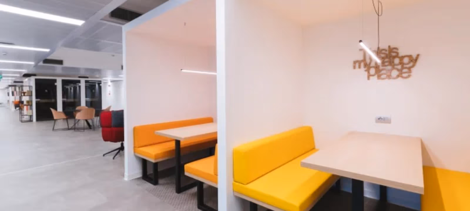 5547 Veterans Parkway, Columbus - Image 1