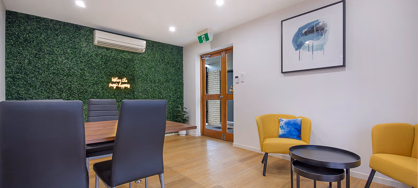 https://officehub.s3.amazonaws.com/Assets/images/30294/Coworking-Space-QLD-Springwood-29-Cinderella-Drive29%20Cinderella%20Drive%202%20%281%29.jpg