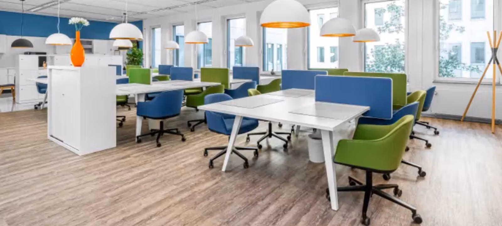 30 Powerhouse St, Toronto - Image 1