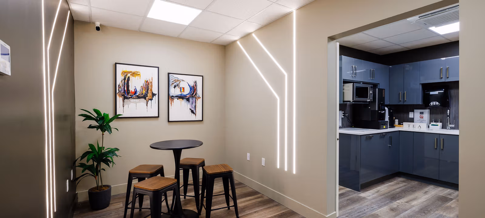 117 East 15th Street, North Vancouver - Image 1