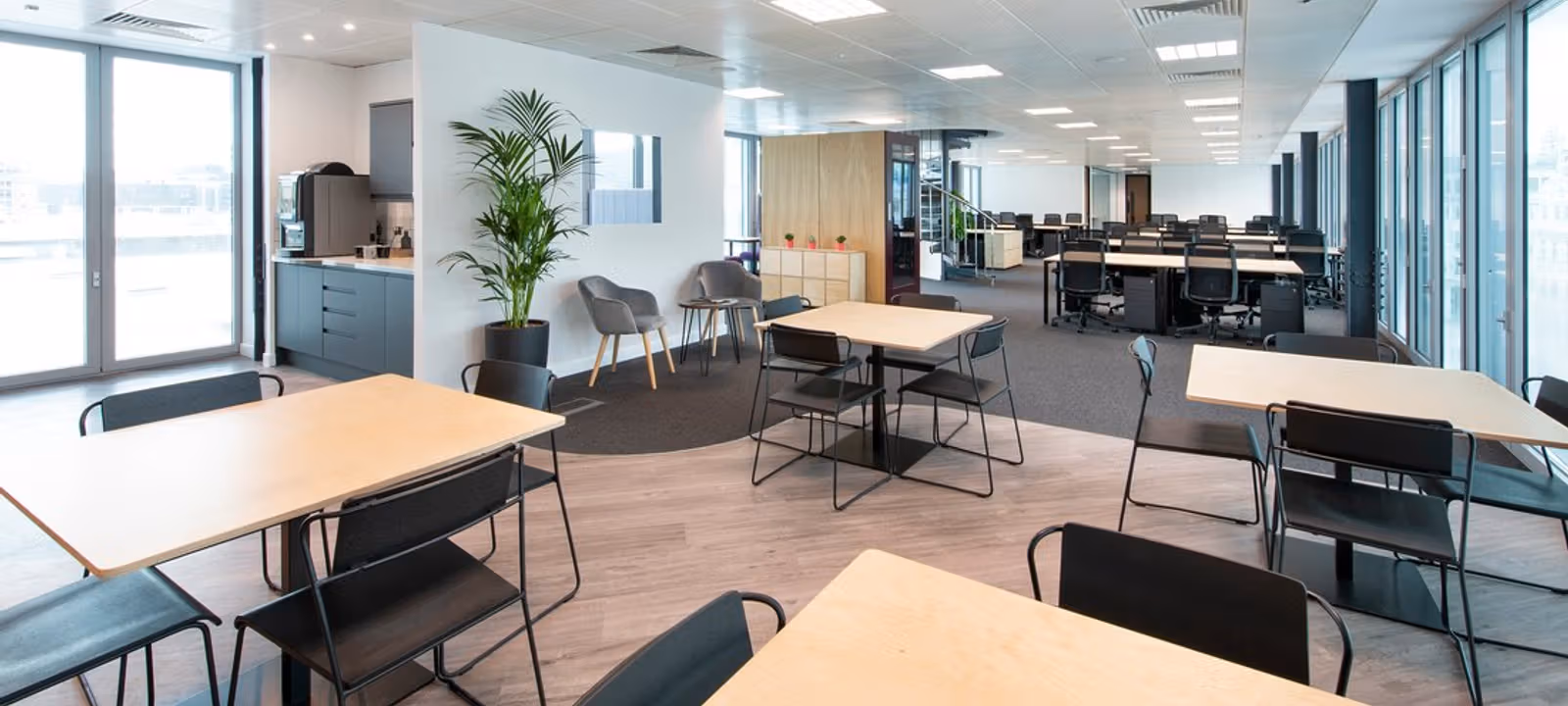 https://officehub.s3.amazonaws.com/Assets/images/34327/Serviced-Office-%28Classic%29-London-London-9-11-Portland-Place-5thfloorbreakoutspace.jpeg