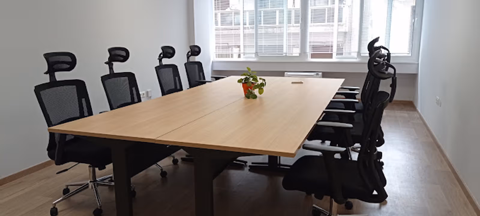 https://officehub.s3.amazonaws.com/Assets/images/36102/Coworking-Space-Thessaloniki-Thessaloniki-29A-Ptolemeon-St-IMG20210909123734.jpg