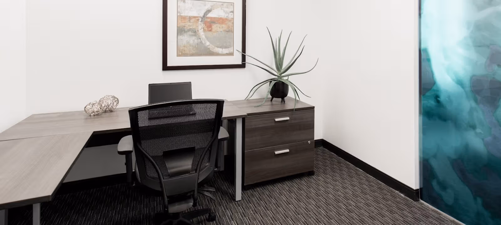 909 17 Avenue Southwest, Calgary - Image 1