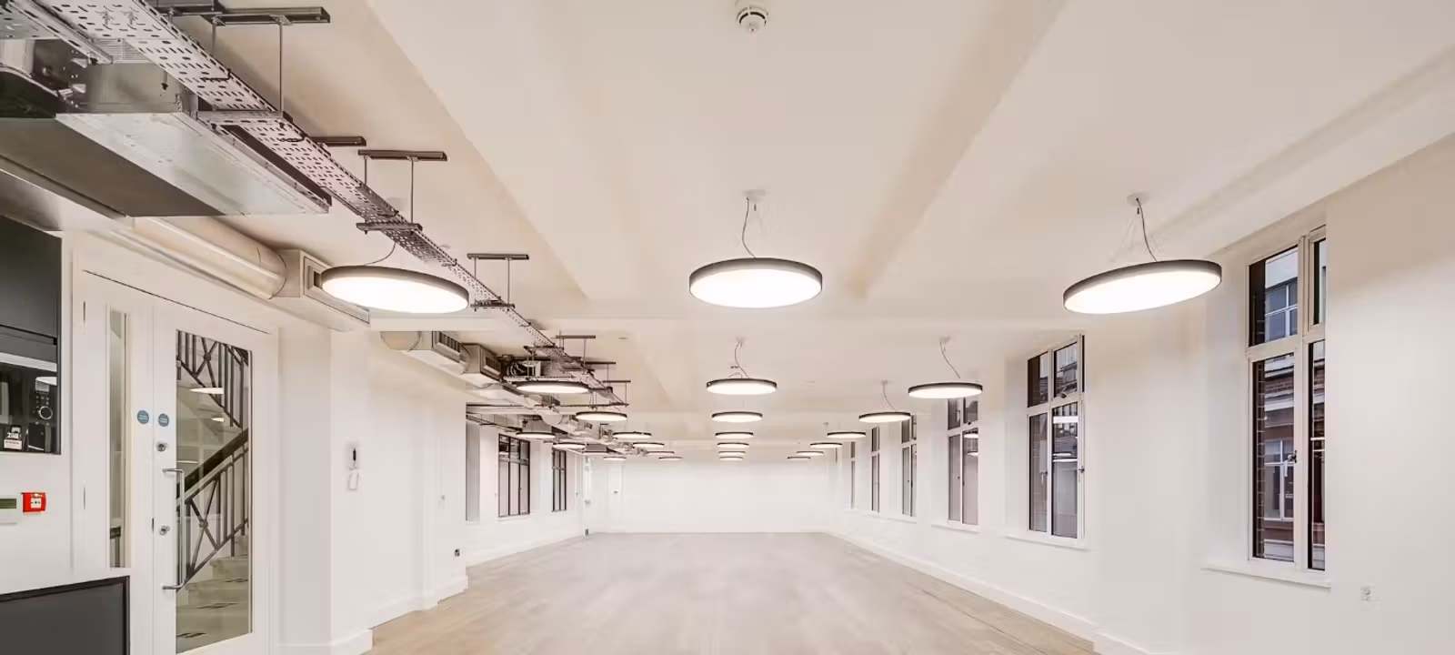 https://officehub.s3.amazonaws.com/Assets/images/36840/Managed-Office-Space-London-London-27-Beak-St-Annotation-2024-05-27-103745.jpg