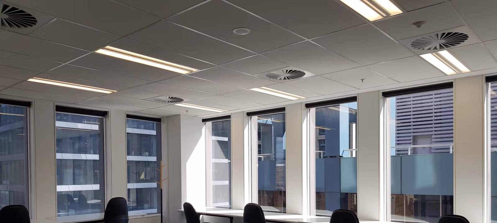 https://officehub.s3.amazonaws.com/Assets/images/3707/Serviced-Office-%28Classic%29-VIC-Melbourne-440-Collins-Street-20200220162022.webp