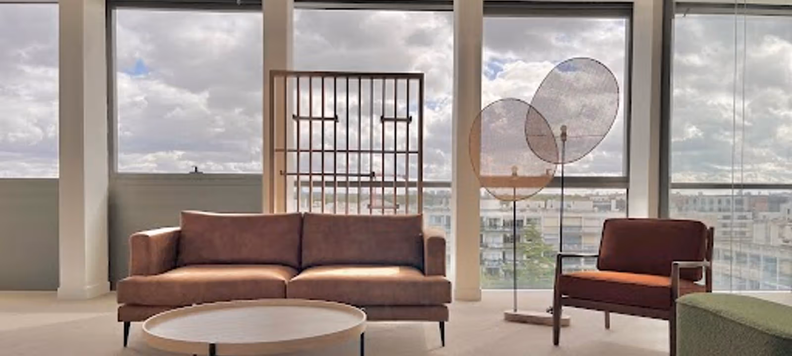 42 Rue Rouget De Lisle, Suresnes - Image 1