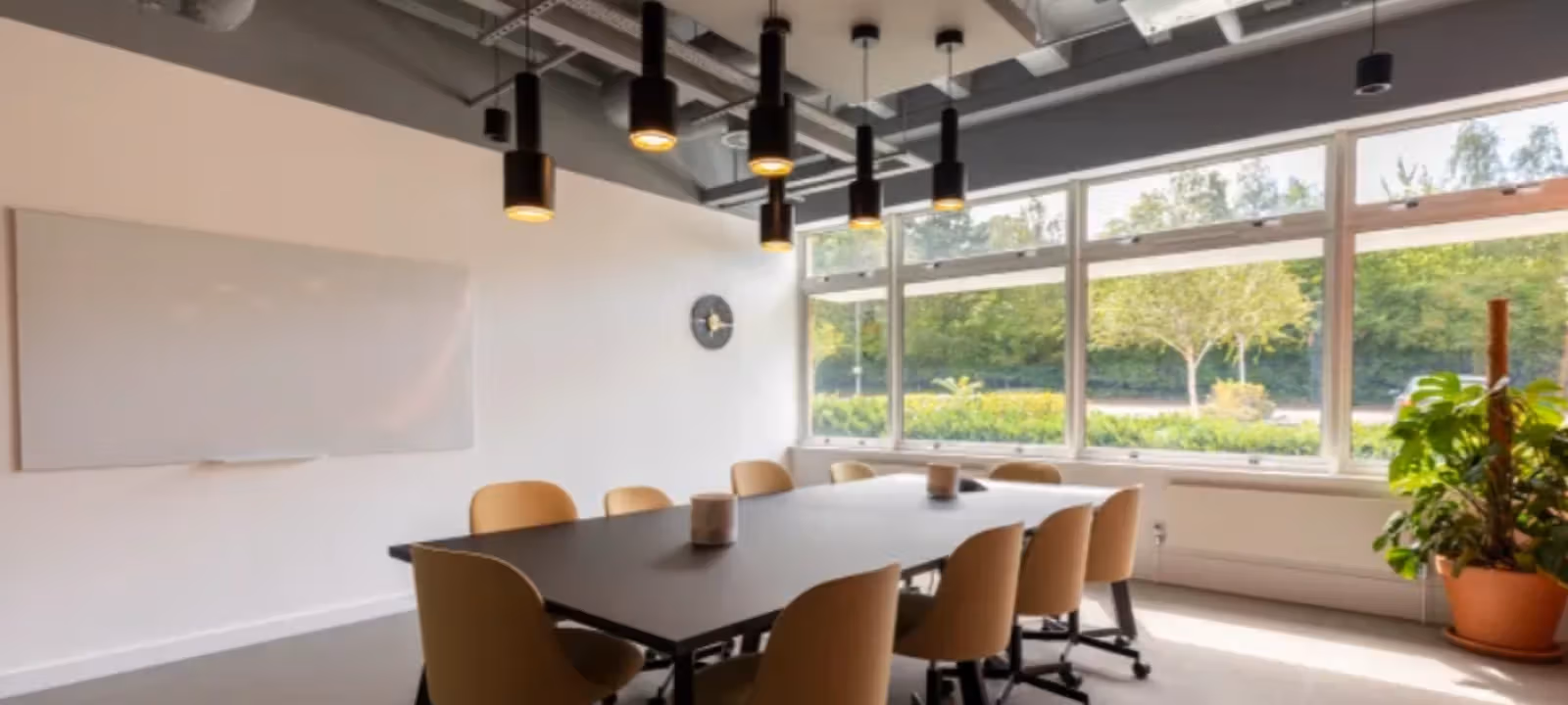 7055 Engle Rd, Middlesburg Heights - Image 1