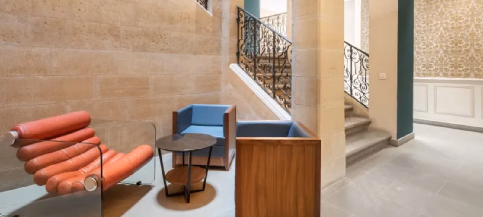 1 Jewry Street, Winchester - Image 1