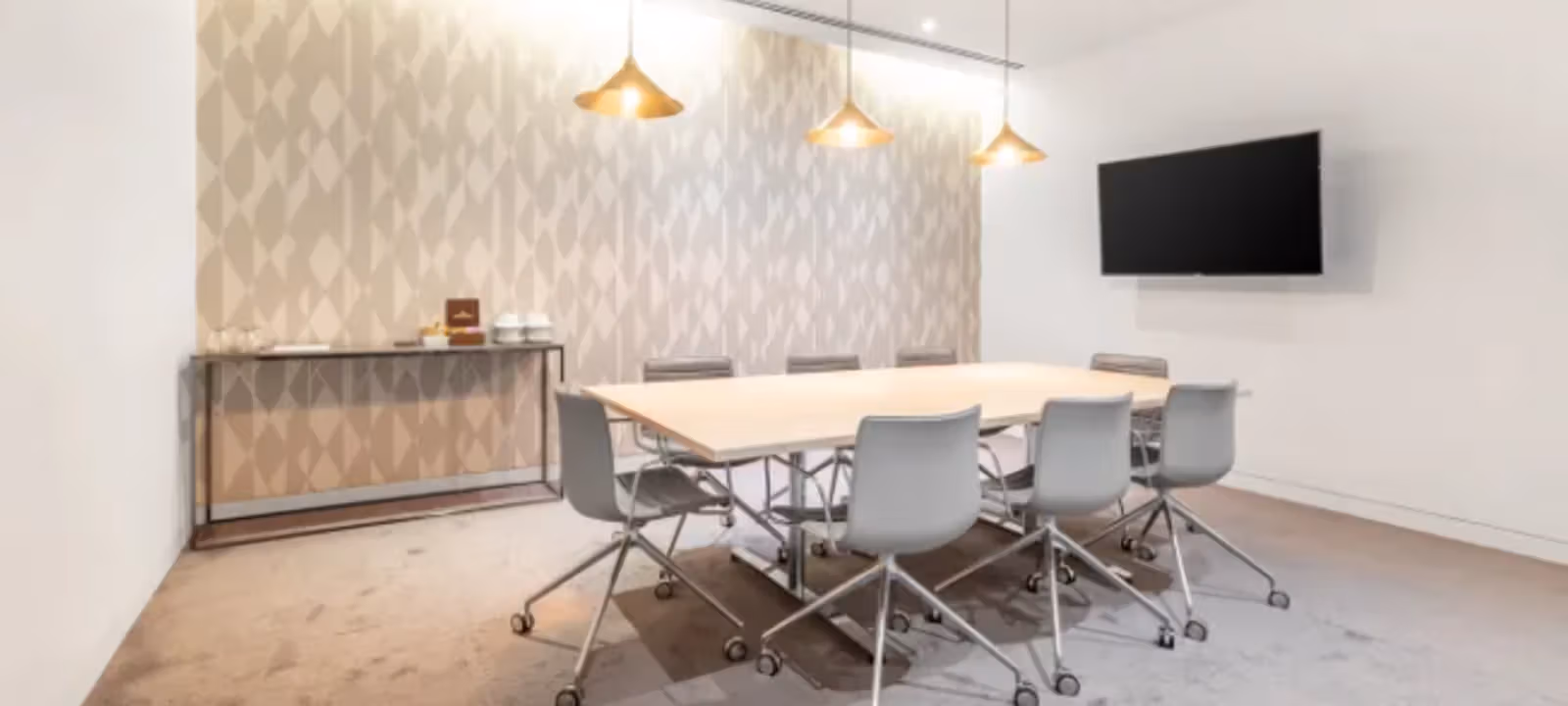 1701 Park Center Dr, Orlando - Image 1