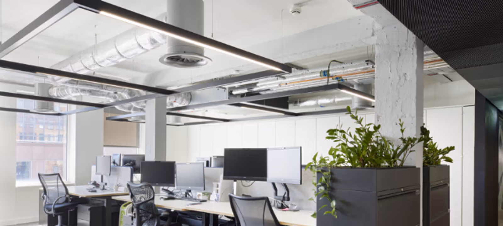 98 Theobalds RD, London - Image 1