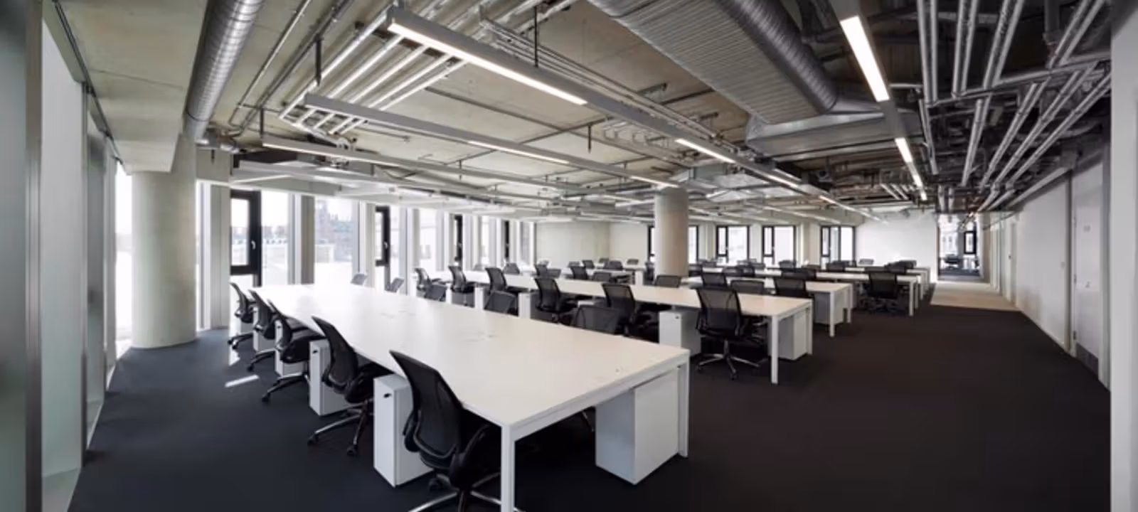 https://officehub.s3.amazonaws.com/Assets/images/3988/Serviced-Office-%28Classic%29-London-Kings-Cross-7-Pancras-Square-d7bf056616b8f4cca04984f65f17d114ebb37b73-7936x3755.avif