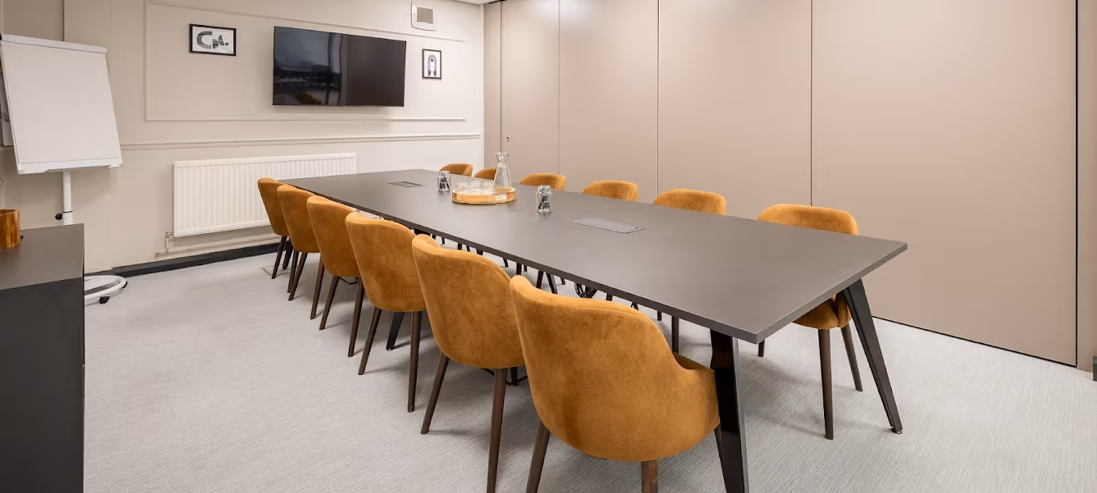 33-34 Winckley Square, Preston - Image 1