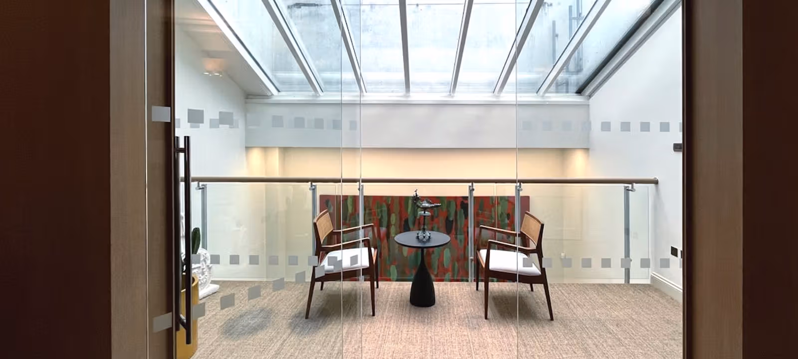 26 Seymour Street, Midtown - Image 1