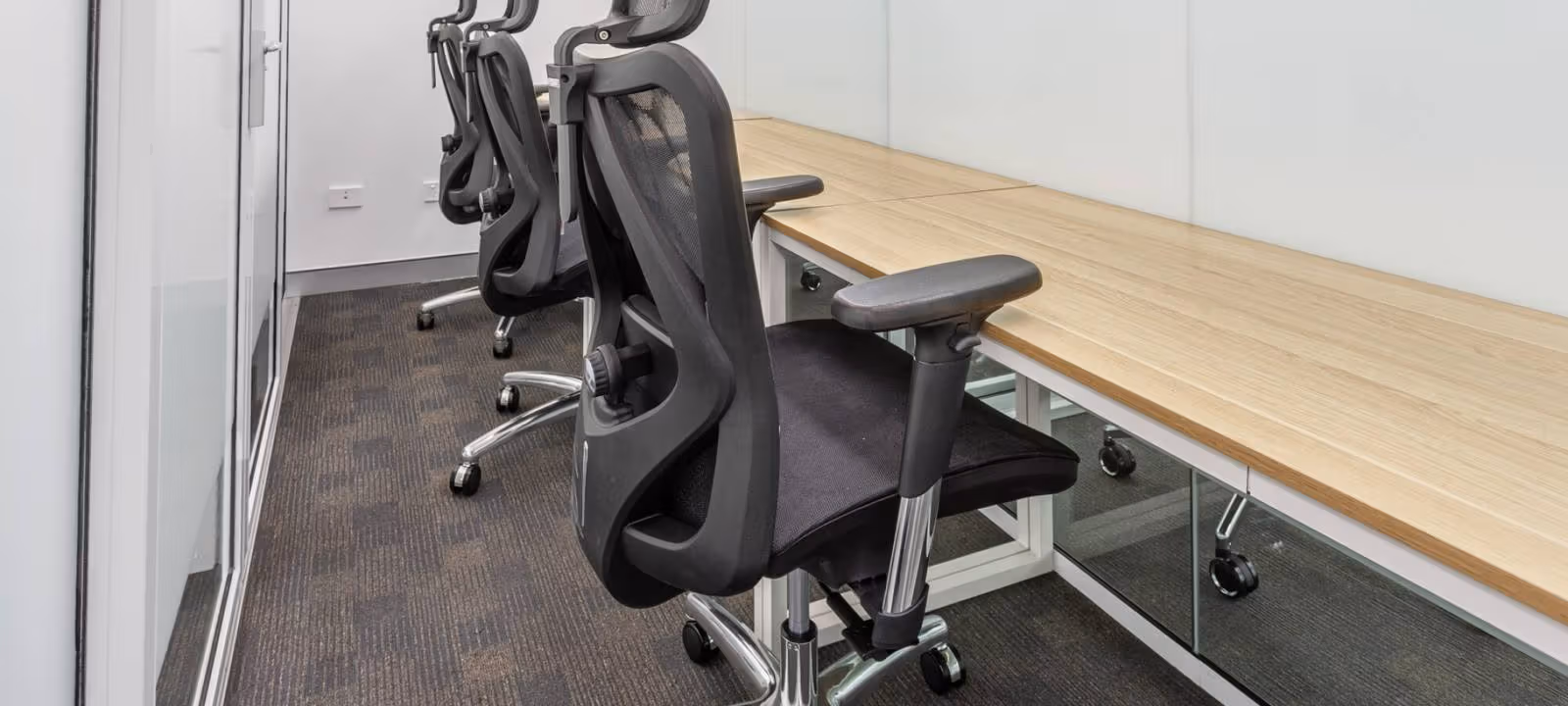 20 Lexington Drive, Bella Vista - Image 1