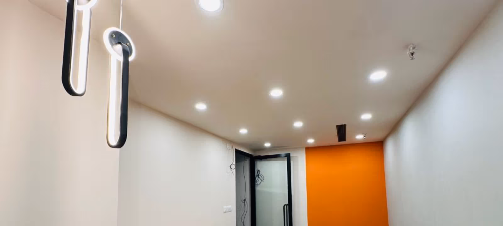 Roopenagrahara 17/9b Hosur Rd Kas Officers Colony Btm 2nd Stage Btm Layout, Bengaluru - Image 1