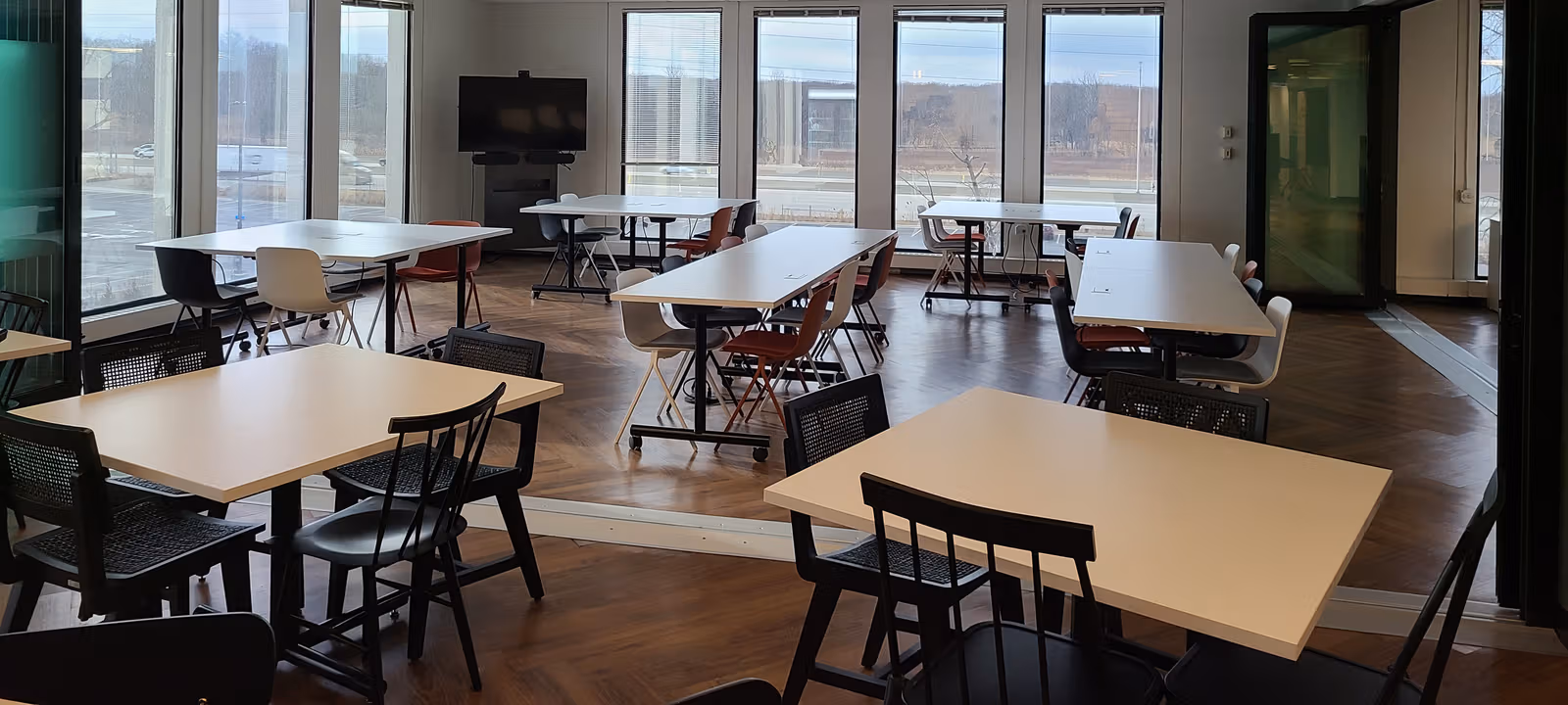 1701 Golf Rd, Rolling Meadows - Image 1