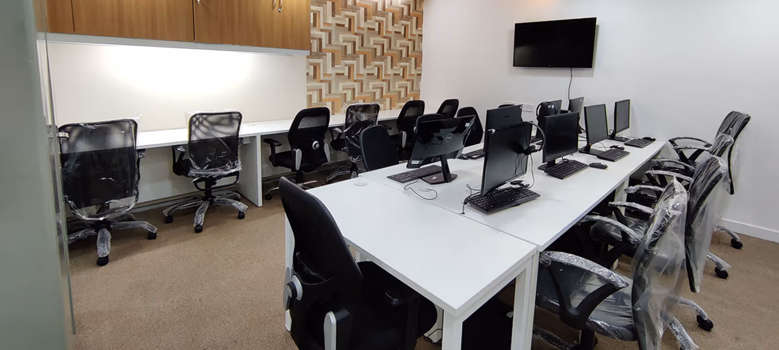 Andheri - Ghatkopar Link Rd Next To Jb Nagar, Mumbai - Image 1