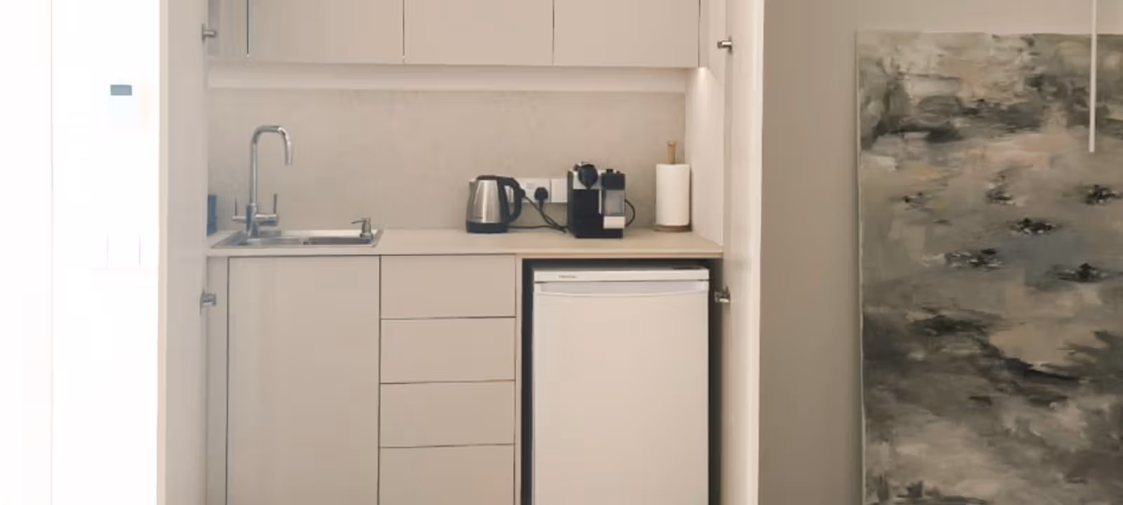 4 Dios, Yeri - Image 1