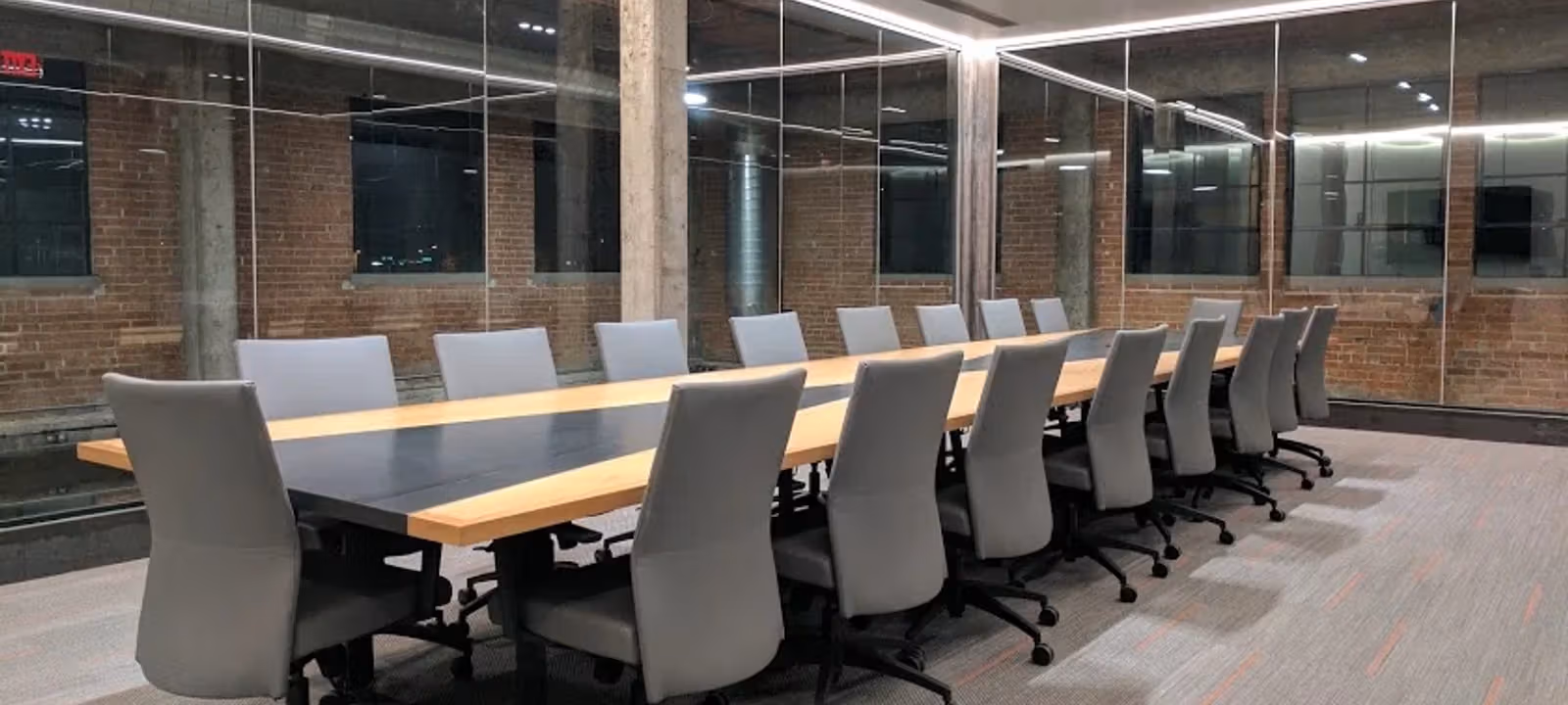 https://officehub.s3.amazonaws.com/Assets/images/4850/Serviced-Office-%28Creative%29-AZ-Phoenix-515-East-Grant-Street-Grand-Canyon-table.webp