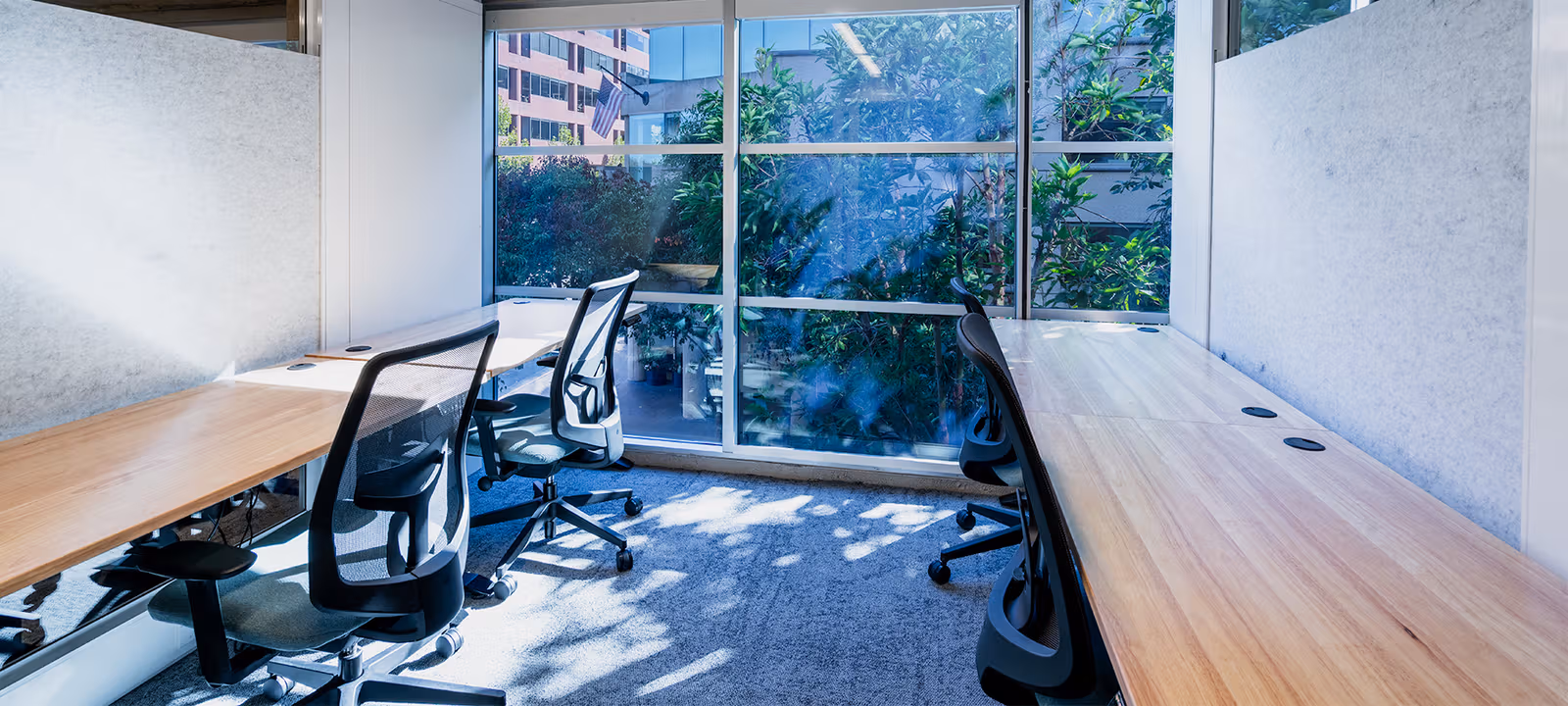 https://officehub.s3.amazonaws.com/Assets/images/52433/Serviced-Office-%28Classic%29-CA-San-Francisco-1301-Sansome-St-4-Person-Office.jpg
